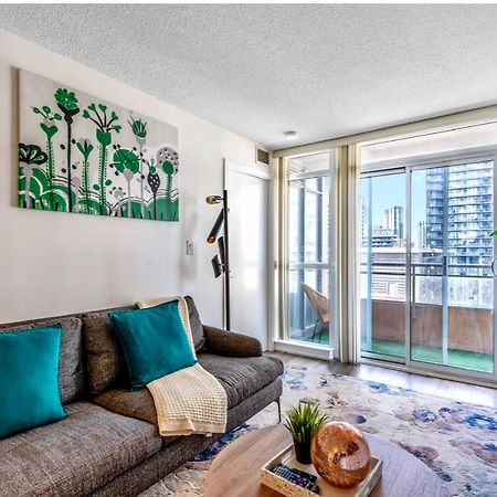 The Perfect Getaway Apartment Toronto Exterior foto