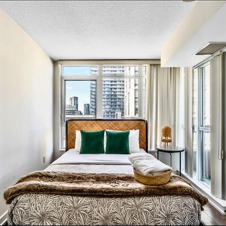 The Perfect Getaway Apartment Toronto Exterior foto