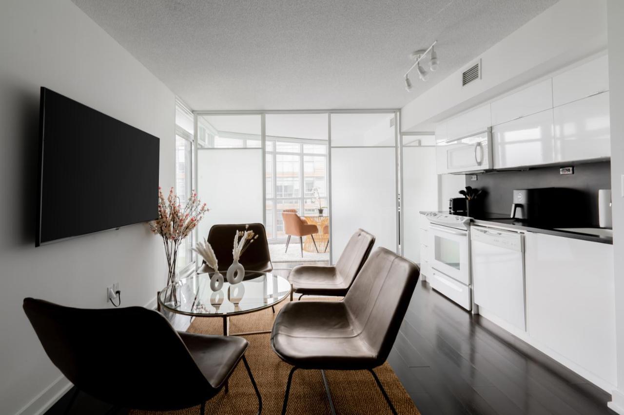 The Perfect Getaway Apartment Toronto Exterior foto