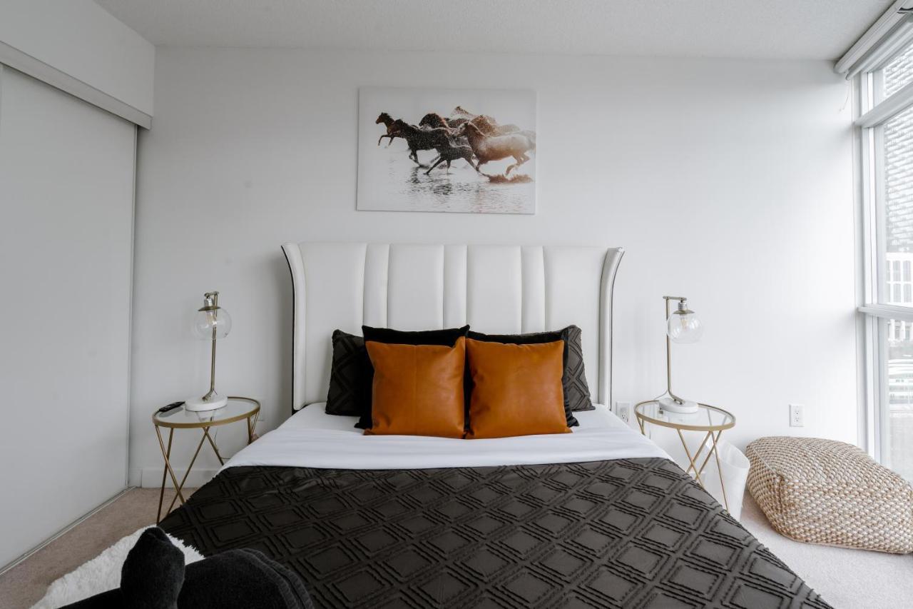The Perfect Getaway Apartment Toronto Exterior foto
