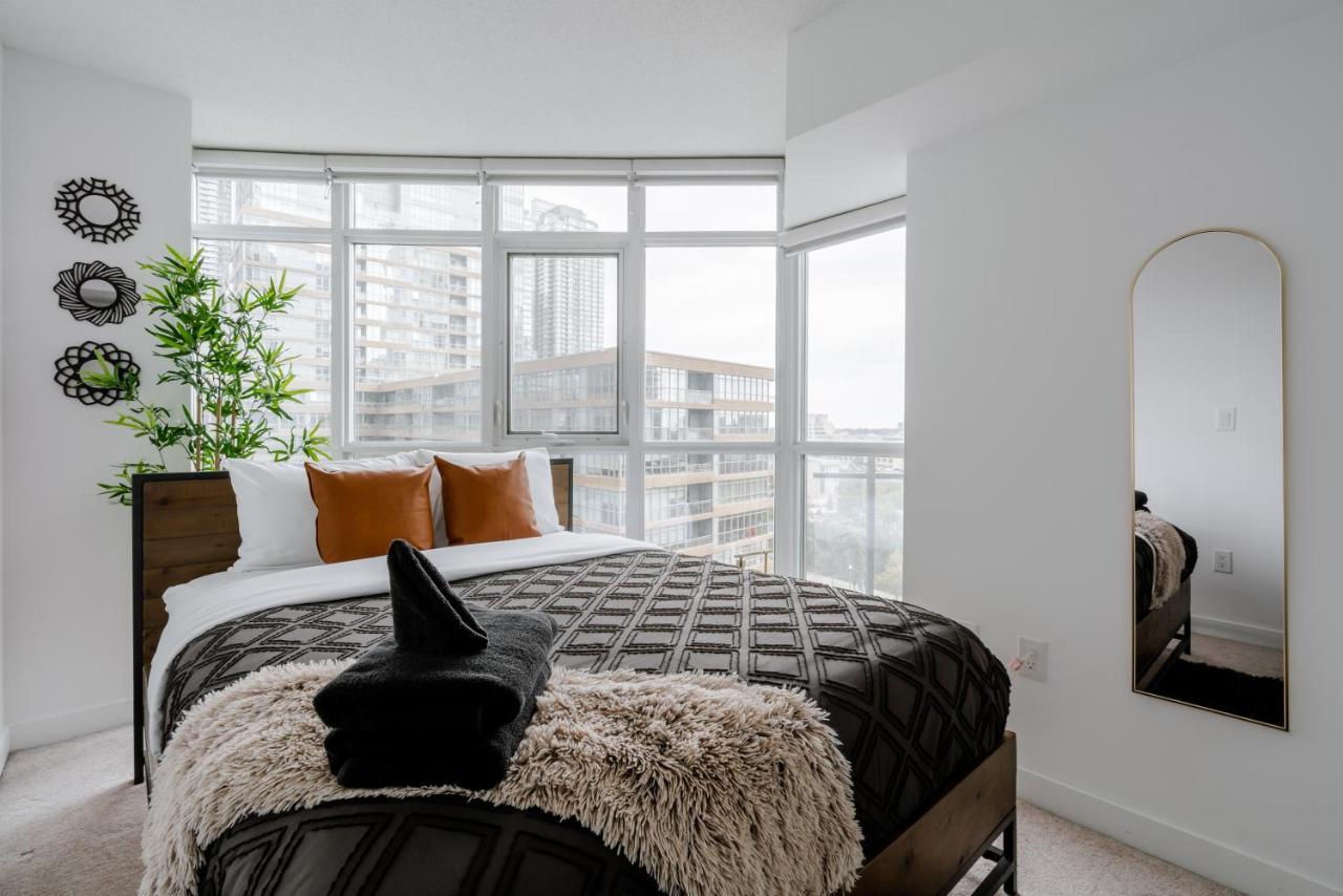 The Perfect Getaway Apartment Toronto Exterior foto