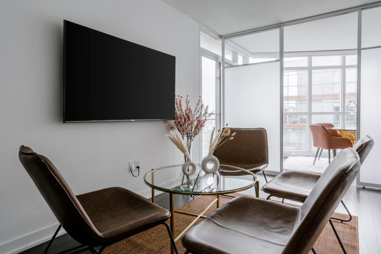 The Perfect Getaway Apartment Toronto Exterior foto