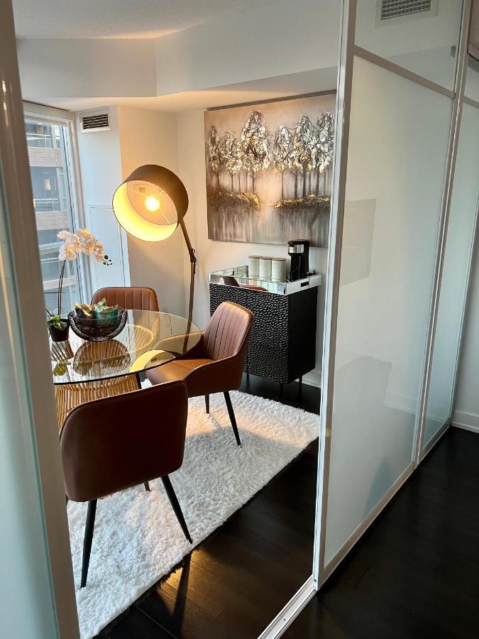 The Perfect Getaway Apartment Toronto Exterior foto