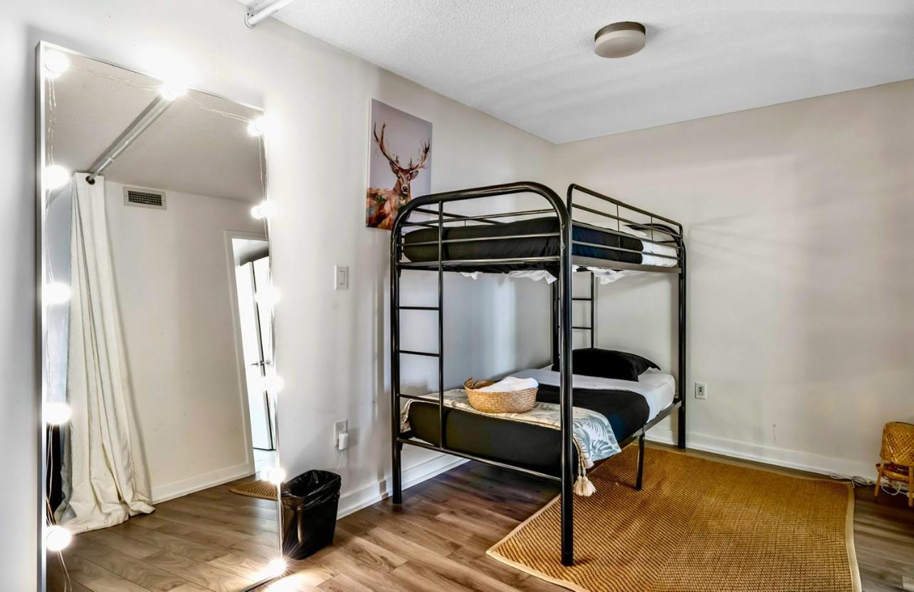 The Perfect Getaway Apartment Toronto Exterior foto